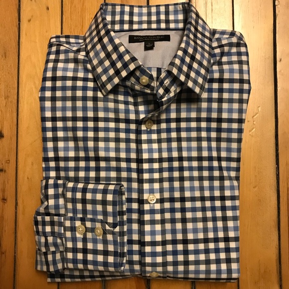 Banana Republic Other - Banana Republic, Non-Iron, Slim Fit, Large